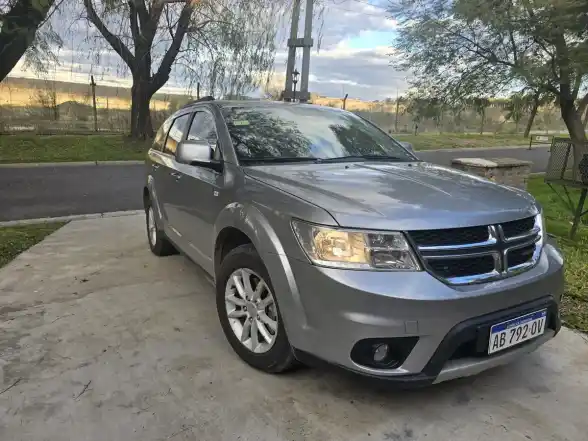 Dodge Journey 2.4 Sxt 170Cv (Techo, Dvd, Nav) 2017 - foto 2