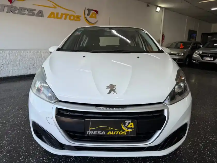 Peugeot 208 1.6 Active 2017 - foto 2
