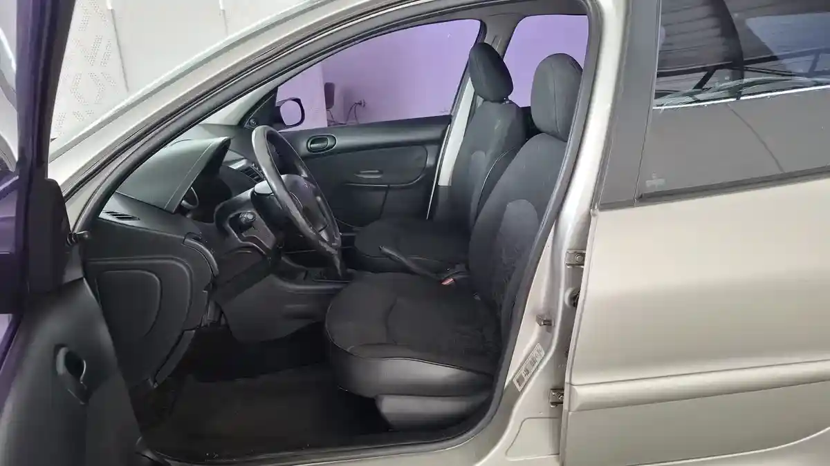 Peugeot 207 Compact Xs 1.4 2008 - foto 5