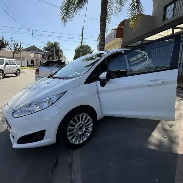 Ford Fiesta Kinetic 1.6 Se 120Cv 2016 - foto 5