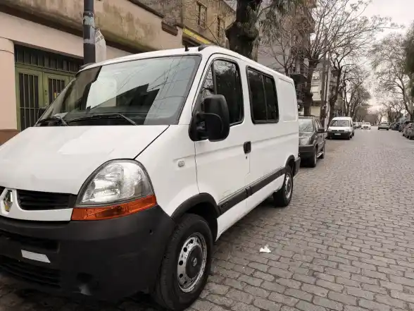 Renault Master Furgon 2.5 Dci F/Largo P/Con 2010 - foto 2
