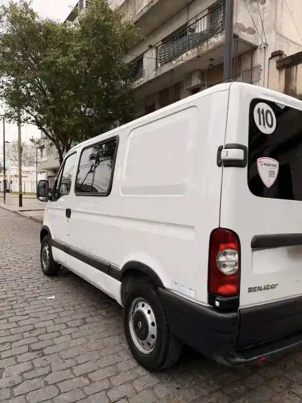 Renault Master Furgon 2.5 Dci F/Largo P/Con 2010 - foto 3