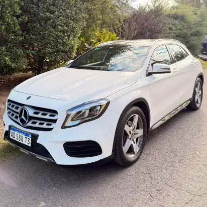 Mercedes-Benz Clase Gla 2.0 Gla250 Amg-Line 211Cv 2019 - foto 1