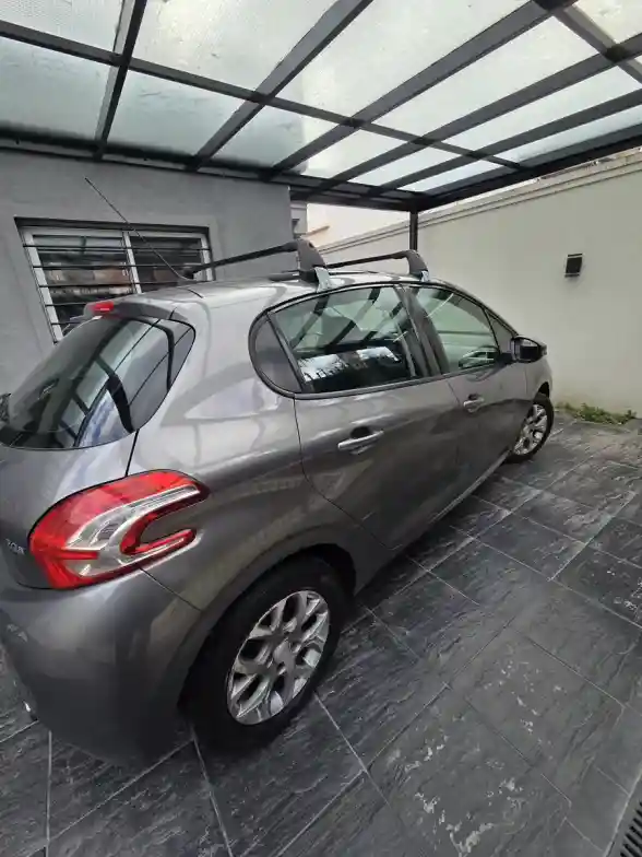 Peugeot 208 1.5 Allure Touchscreen 2015 - foto 4