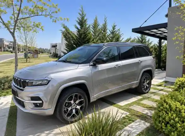 Jeep Commander 2022 - foto 1