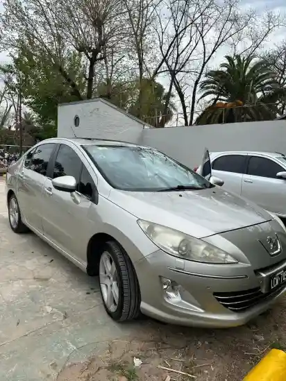 Peugeot 408 2.0 Feline 143Cv 2012 - foto 2