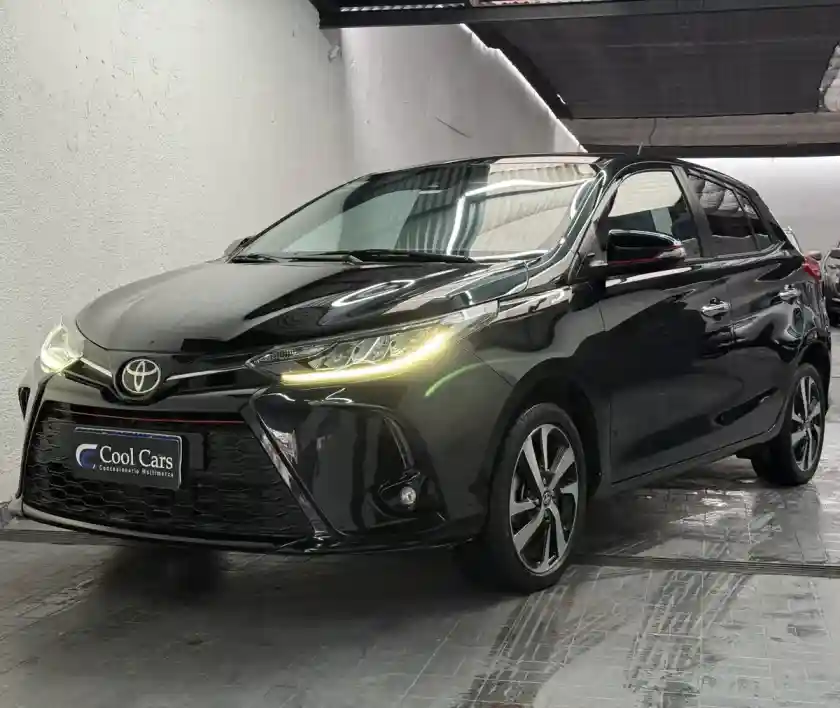 Toyota Yaris 1.5 107Cv S Cvt 2023 - foto 1