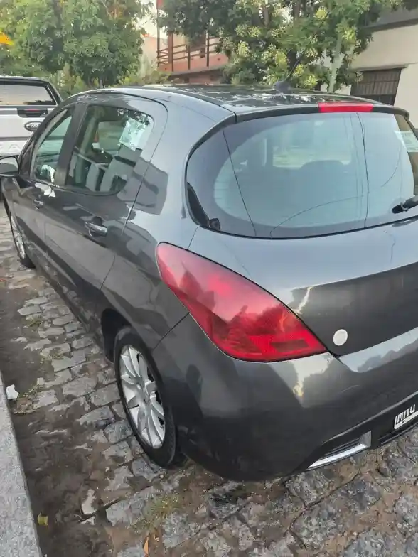 Peugeot 308 1.6 Active Hdi 115Cv 2013 - foto 3