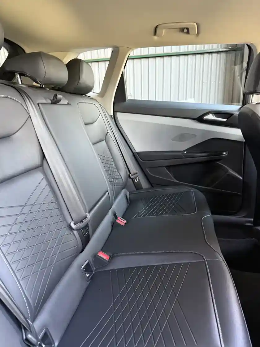 Volkswagen Taos 1.4 250 Tsi Comfortline 2023 - foto 4