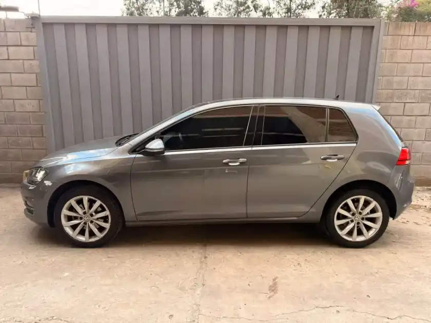 Volkswagen Golf 1.4 Highline Tsi Dsg 2017 - foto 2