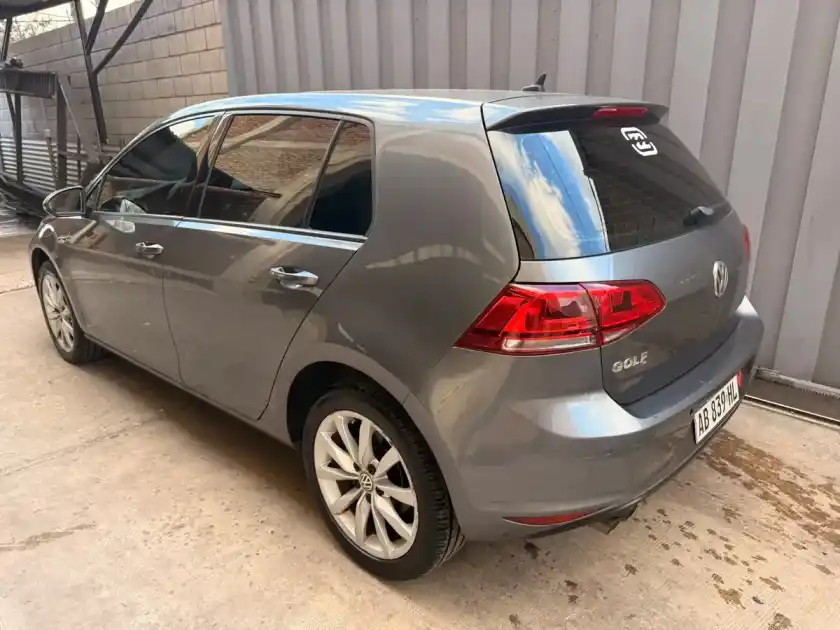 Volkswagen Golf 1.4 Highline Tsi Dsg 2017 - foto 3