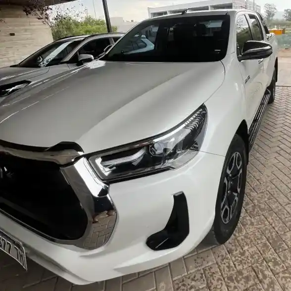 Toyota Hilux Pick-Up 2.8 Cd Srx 177Cv 4X2 At 2022 - foto 1