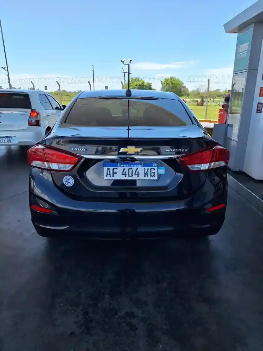 Chevrolet Cruze 1.4 Premier At Sedan 2022 - foto 3