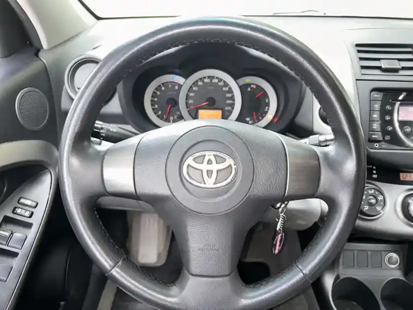 Toyota Rav4 2.4 4X2 At 2012 - foto 4