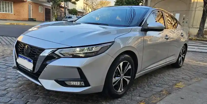 Nissan Sentra 2022 - foto 1