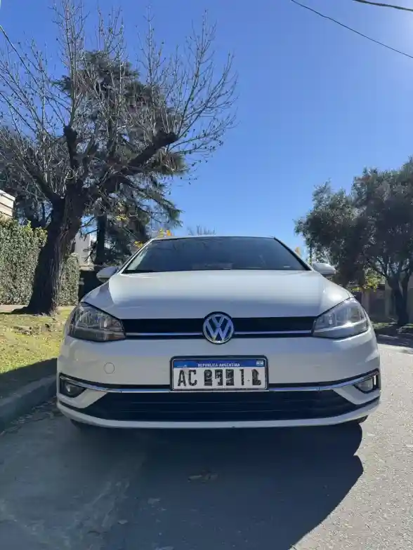Volkswagen Golf 1.6 Trendline 2018 - foto 2