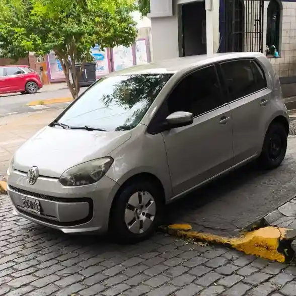 Volkswagen Up! 2014 - foto 1