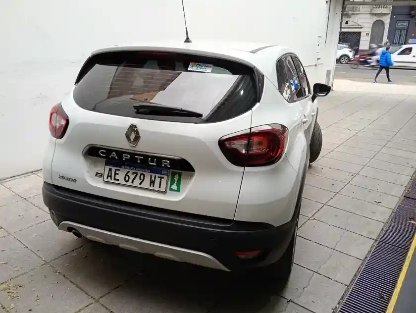 Renault Captur 2.0 Zen 2021 - foto 3