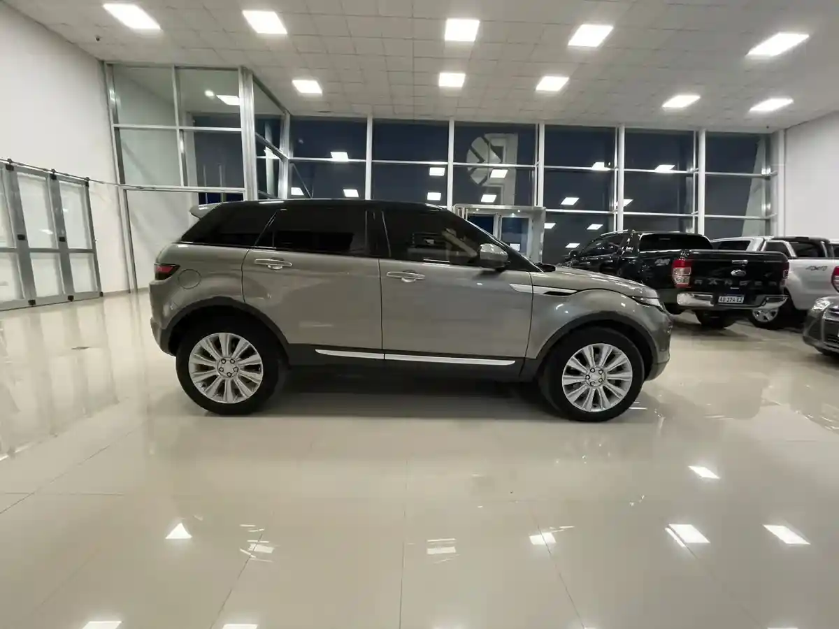 Land Rover Evoque 2.0 Hse Dynamic 240Cv Cvt 2017 - foto 5
