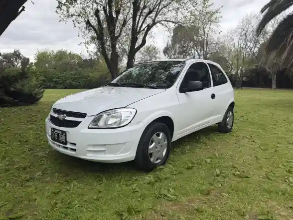 Chevrolet Celta 1.4 Ls Aa+Dir 2014 - foto 1