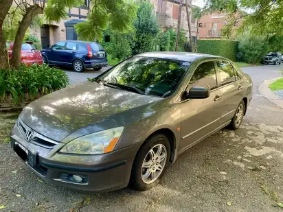 Honda Accord V6 3.0 2006 - foto 1