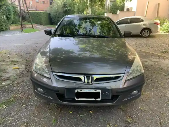 Honda Accord V6 3.0 2006 - foto 3
