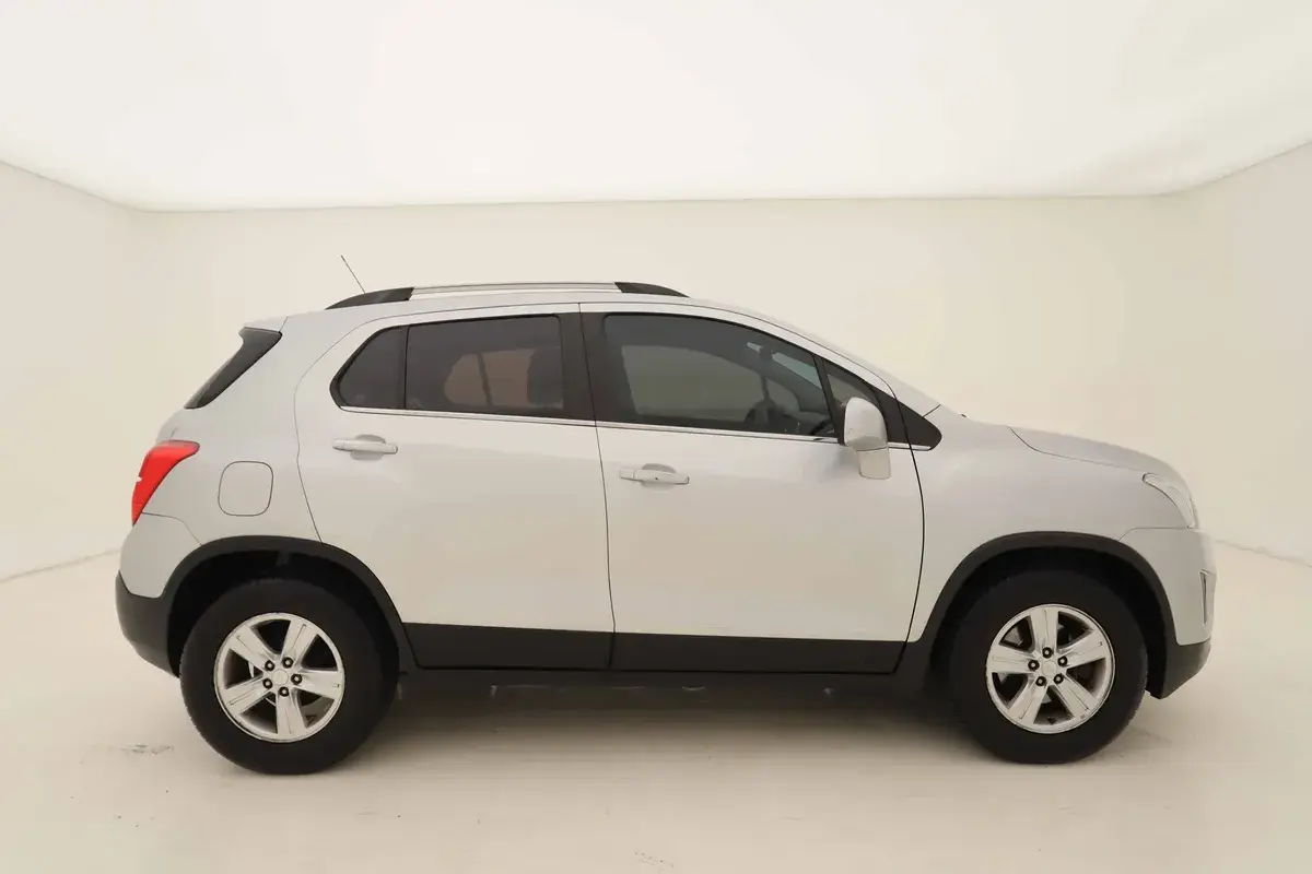 Chevrolet Tracker 1.8 Ltz Fwd Mt 140Cv 2015 - foto 3