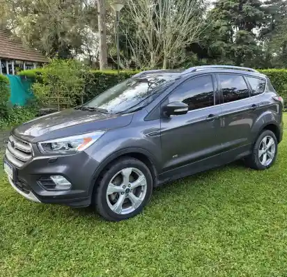 Ford Kuga 2.0 Titanium At Awd 2017 - foto 1