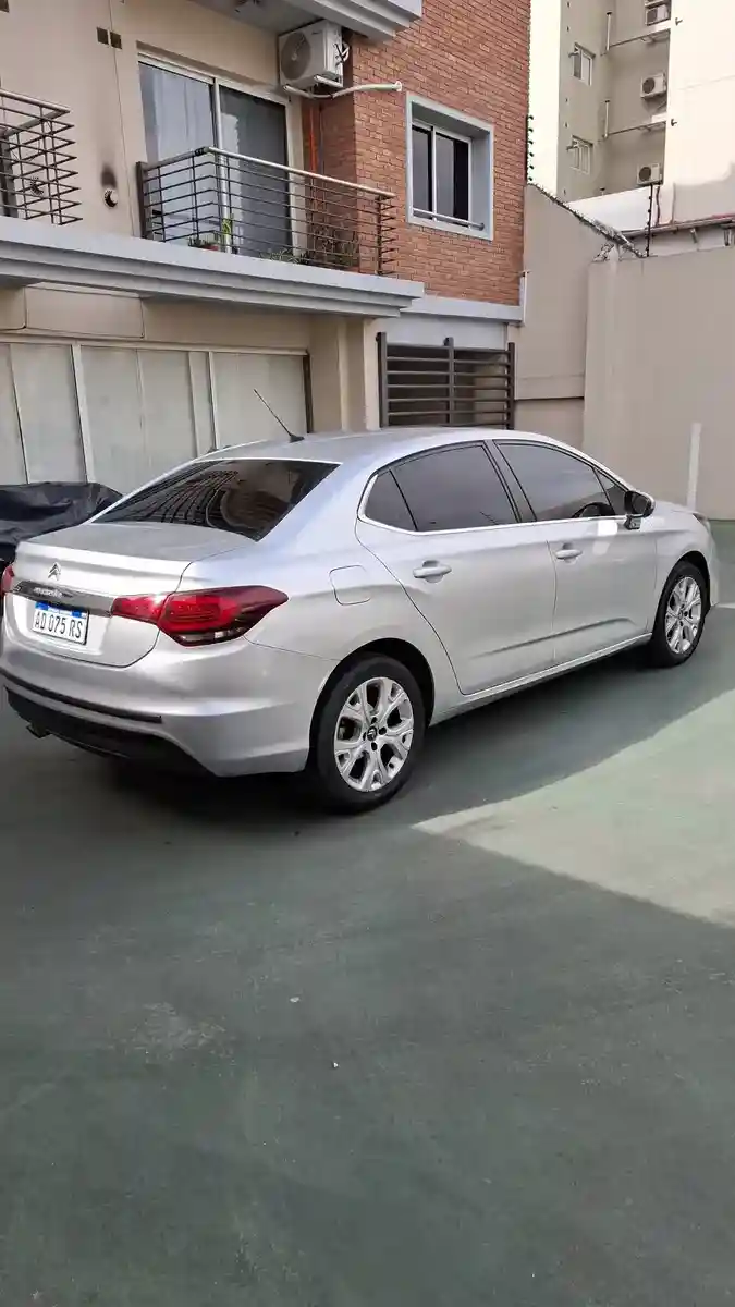 Citroën C4 Lounge 1.6 Hdi 115 Feel Pack 2018 - foto 4