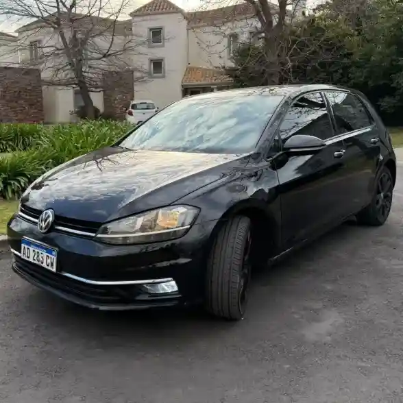 Volkswagen Golf 1.4 Comfortline Tsi Dsg 2018 - foto 1