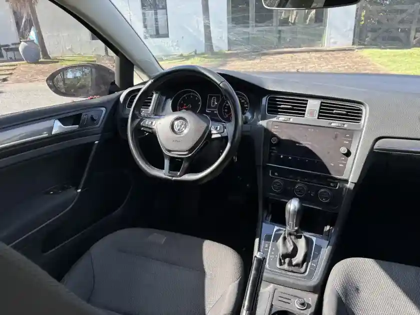 Volkswagen Golf 1.4 Comfortline Tsi Dsg 2018 - foto 2