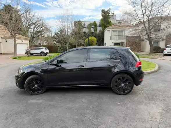 Volkswagen Golf 1.4 Comfortline Tsi Dsg 2018 - foto 5