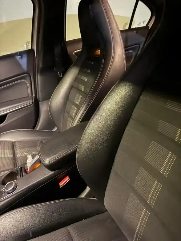 Mercedes-Benz Clase A 1.6 A200 Urban 156Cv 2017 - foto 5