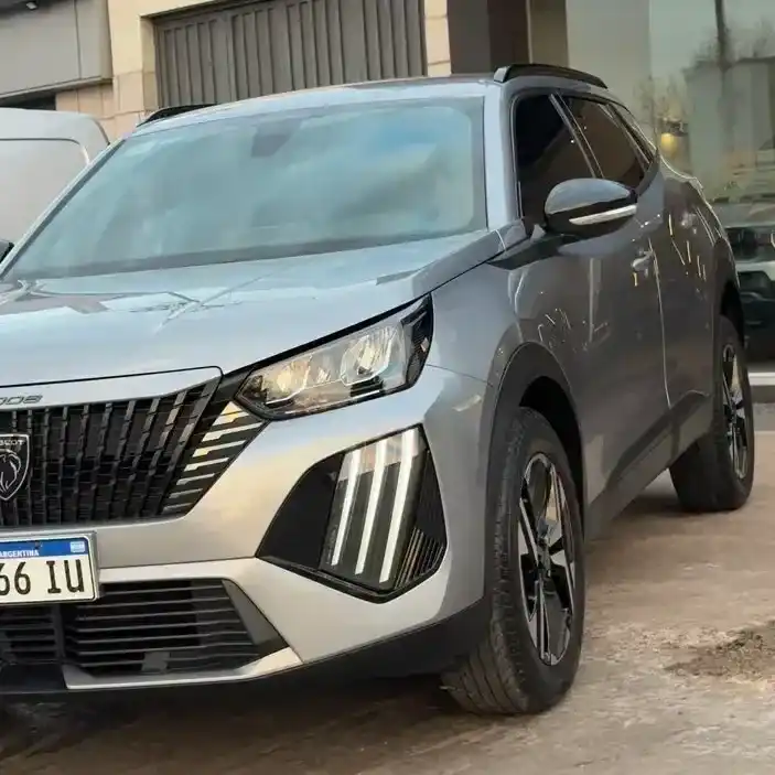 Peugeot 2008 1.0T Active 2024 - foto 1