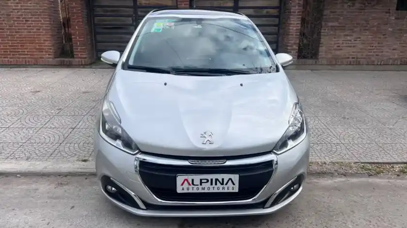 Peugeot 208 1.6 Allure 2017 - foto 2