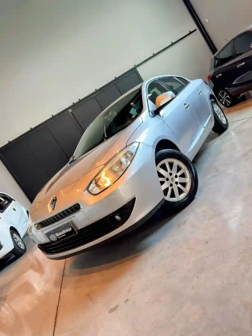 Renault Fluence 2.0 Luxe 2013 - foto 3