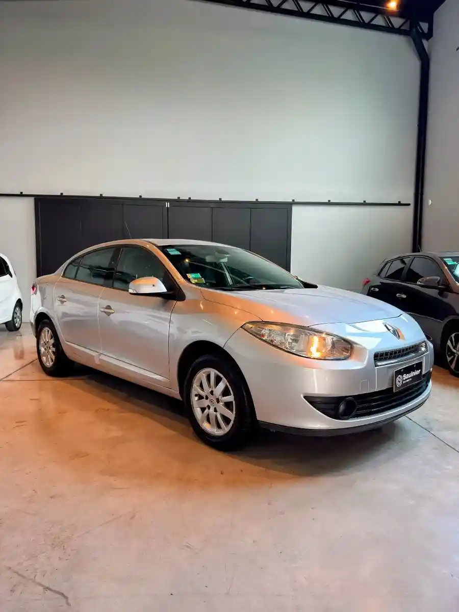 Renault Fluence 2.0 Luxe 2013 - foto 4