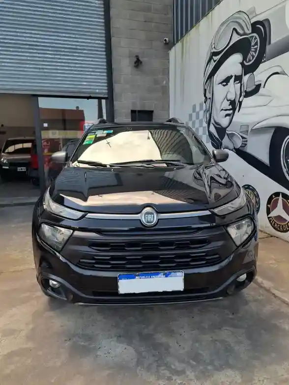 Fiat Toro 2.0 Black Jack 4X4 At 2018 - foto 2