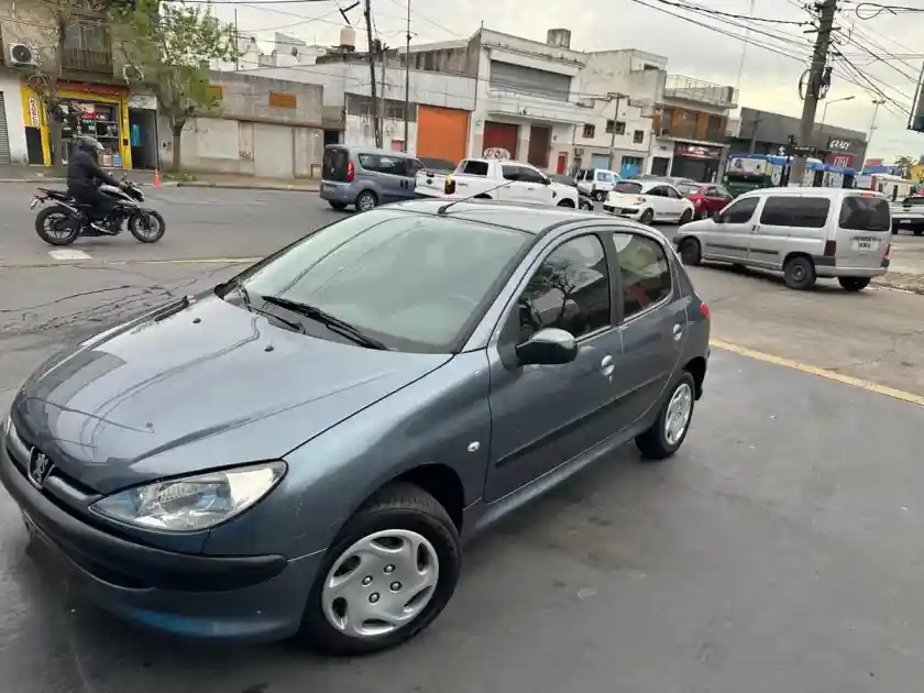 Peugeot 206 X-Line 1.4 5Ptas 2008 - foto 1