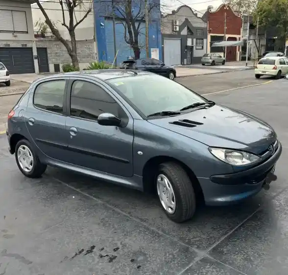 Peugeot 206 X-Line 1.4 5Ptas 2008 - foto 3