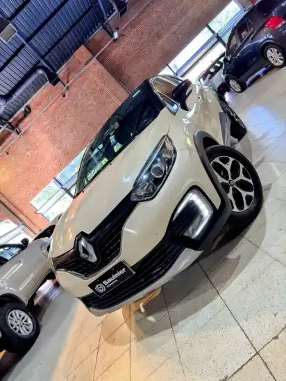 Renault Captur 2.0 Intens Manual 2017 - foto 4