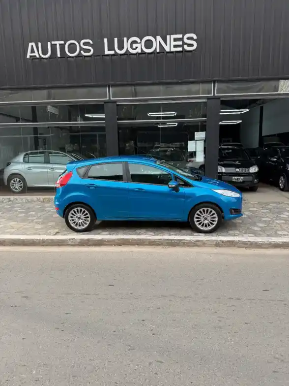 Ford Fiesta Kinetic 1.6 Se 120Cv 2014 - foto 4