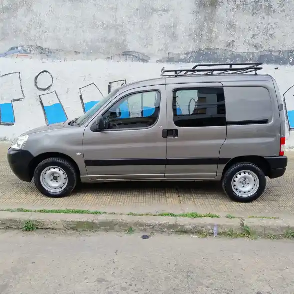 Peugeot Partner 1.6 Furgon Confort 5As 2018 - foto 5