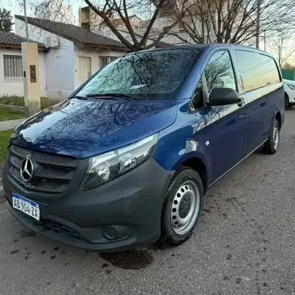 Mercedes-Benz Vito 111 Cdi Furgón Mixto 4 + 1 2017 - foto 1