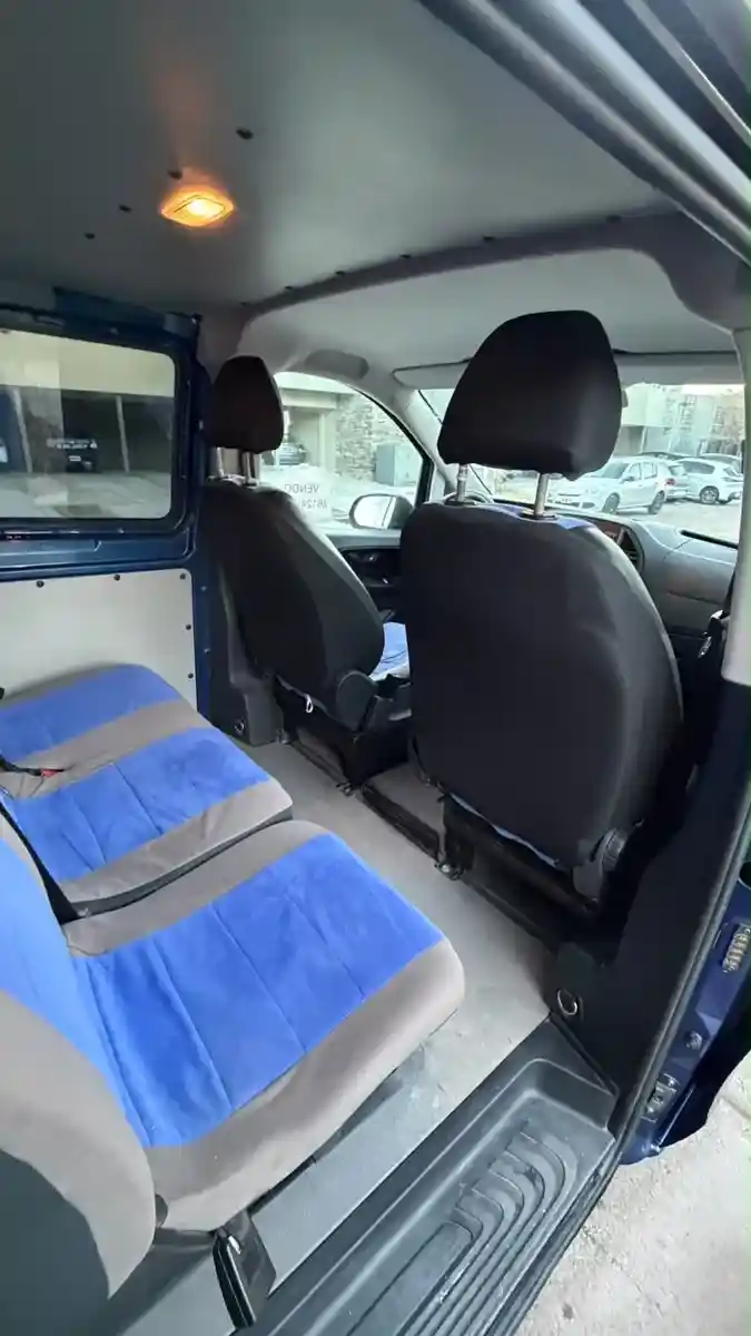 Mercedes-Benz Vito 111 Cdi Furgón Mixto 4 + 1 2017 - foto 5