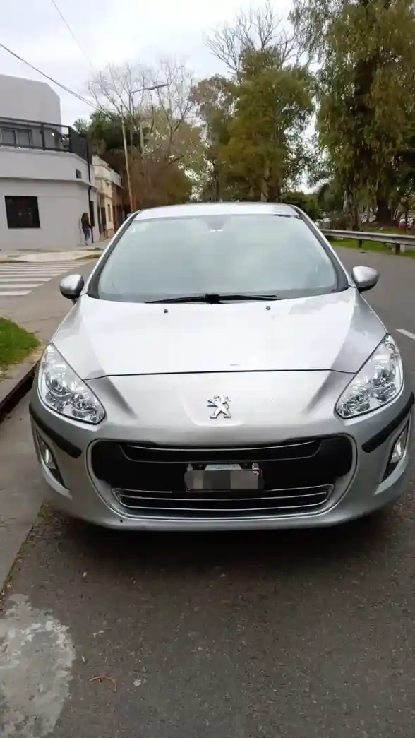 Peugeot 308 1.6 Active Hdi 115Cv 2013 - foto 3
