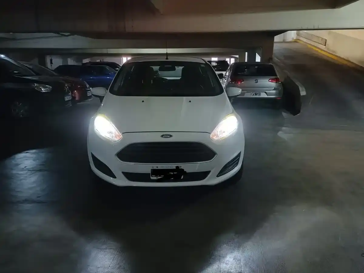 Ford Fiesta Kinetic 1.6 S Plus 120Cv 2015 - foto 2