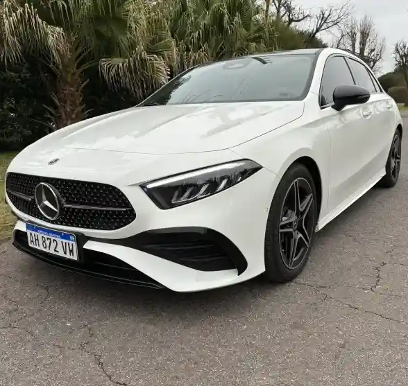 Mercedes-Benz Clase A 2.0 A250 Amg-Line 224Cv Hatch 2025 - foto 1