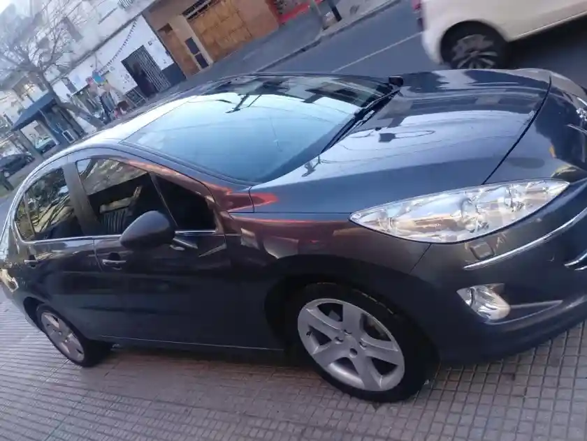 Peugeot 408 2.0 Feline 143Cv 2015 - foto 1