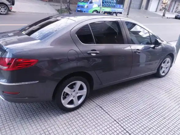 Peugeot 408 2.0 Feline 143Cv 2015 - foto 4